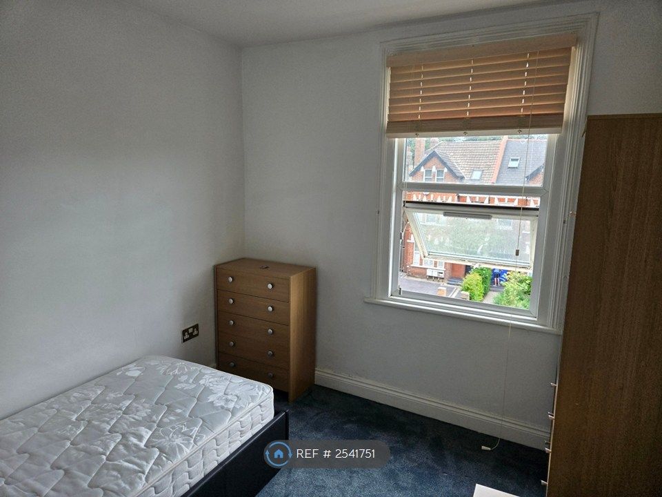 Property photo 2 of 6