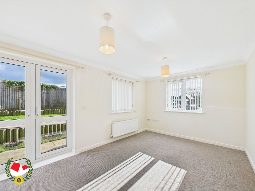 Property photo 2 of 9 Photo 1