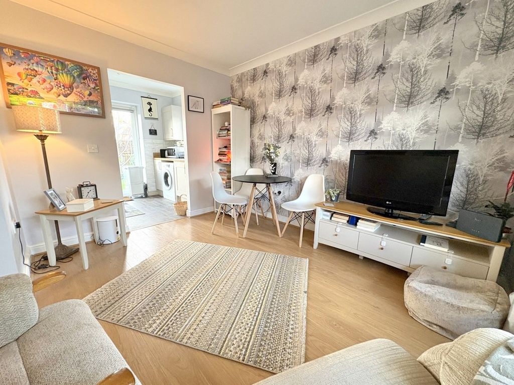 Property photo 2 of 22