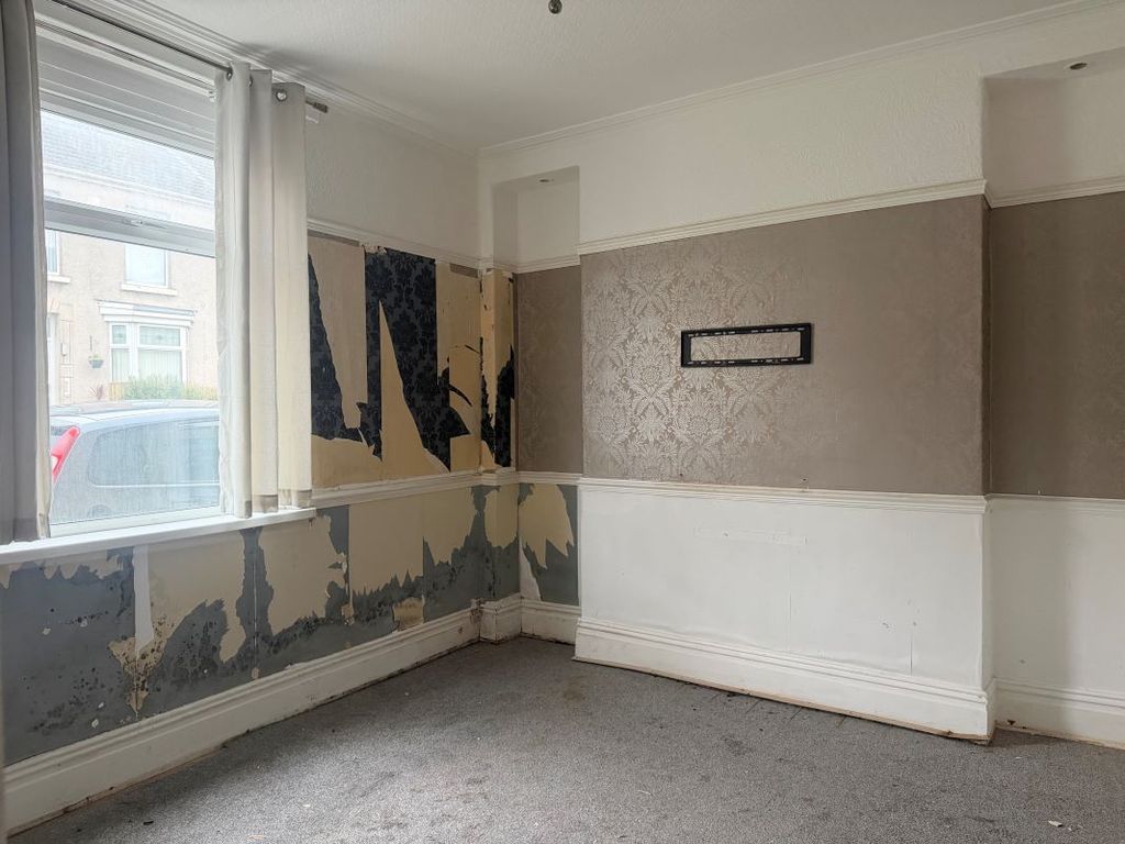 Property photo 3 of 21