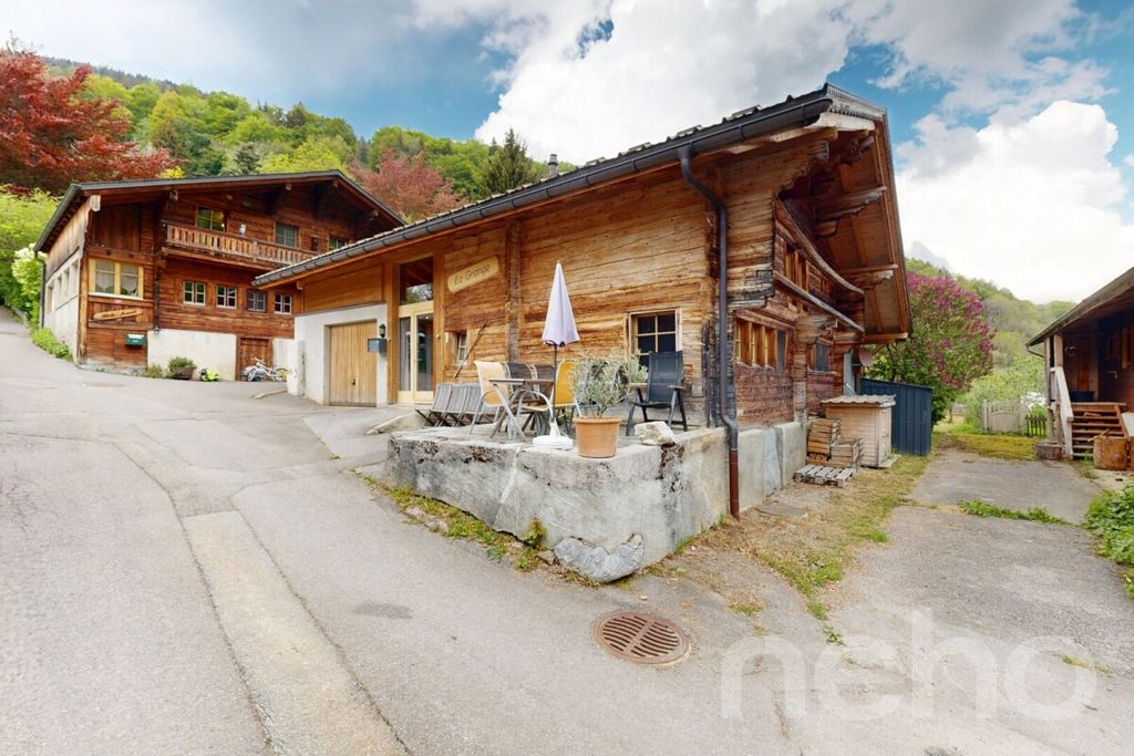 Property photo 1 of 12