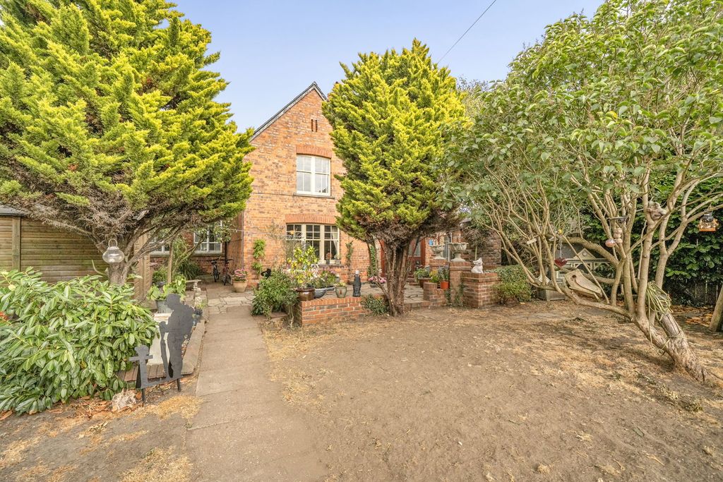 Property photo 3 of 26
