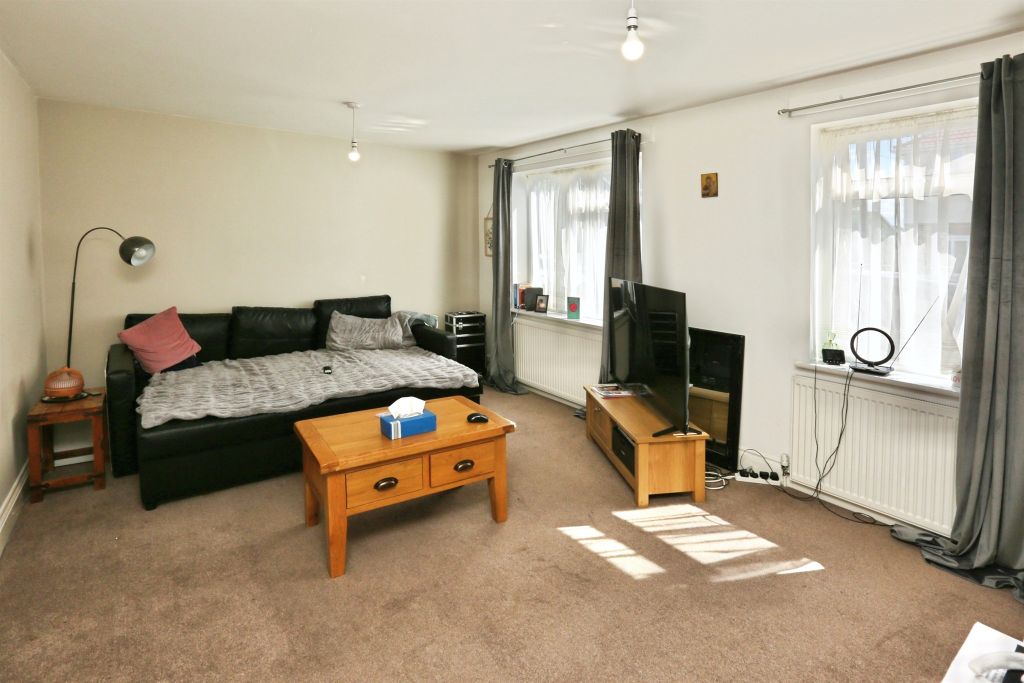 Property photo 2 of 14
