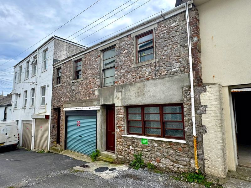 Property photo 1 of 11 Photo 12