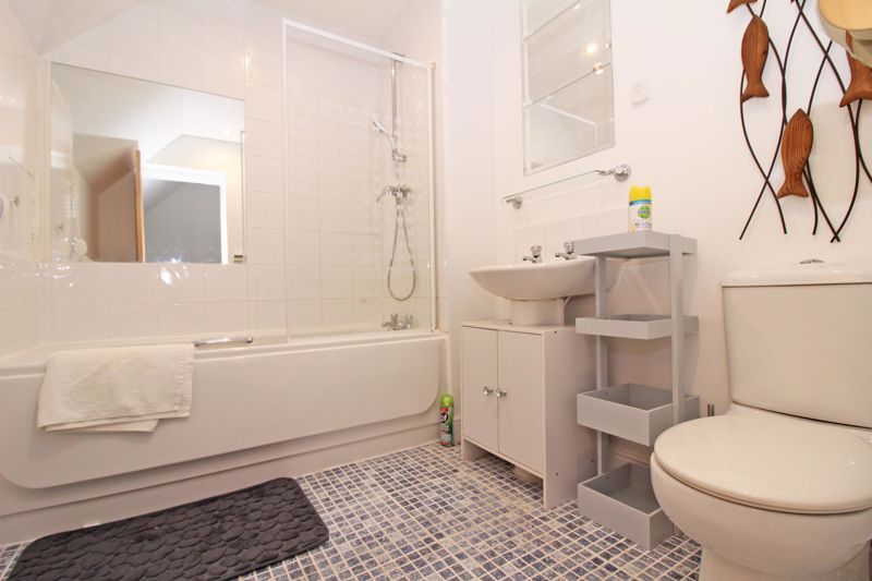 Property photo 3 of 7 Photo 1