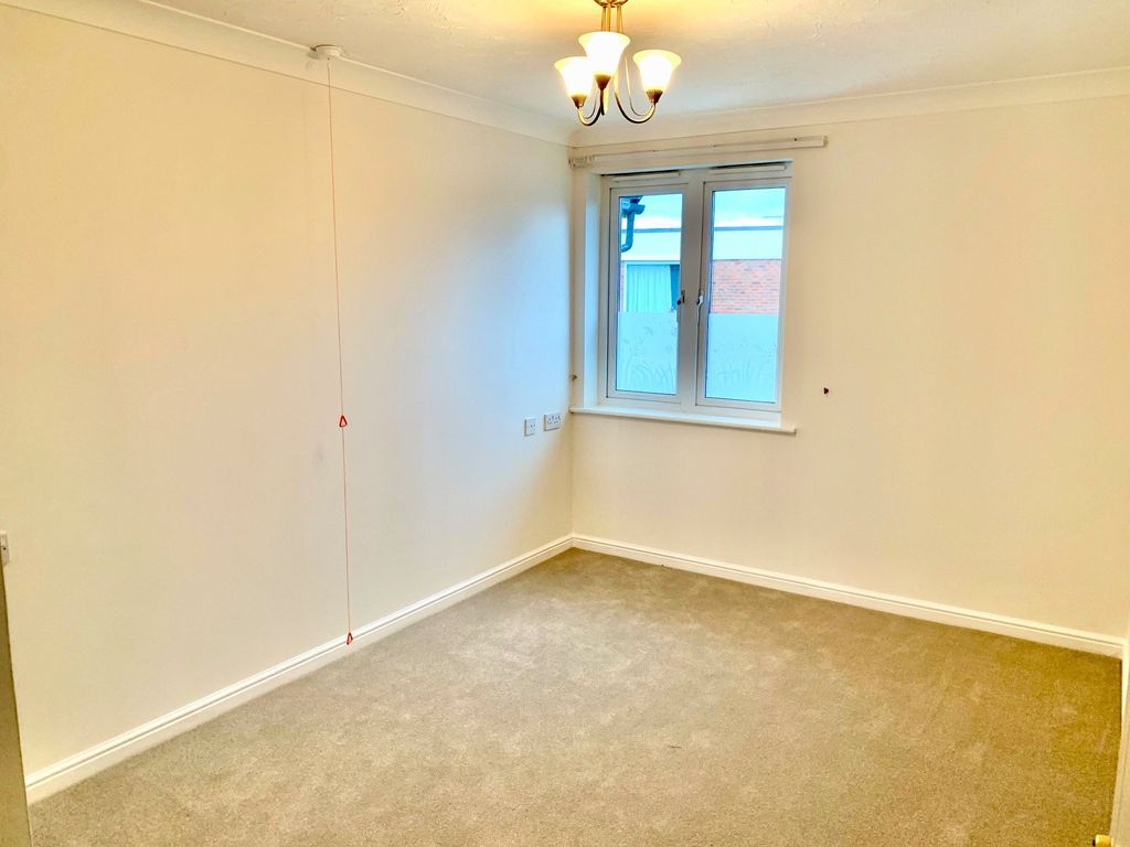Additional image 5 of 1 bed flat for saleTelegraph Road, Heswall, Wirral CH60