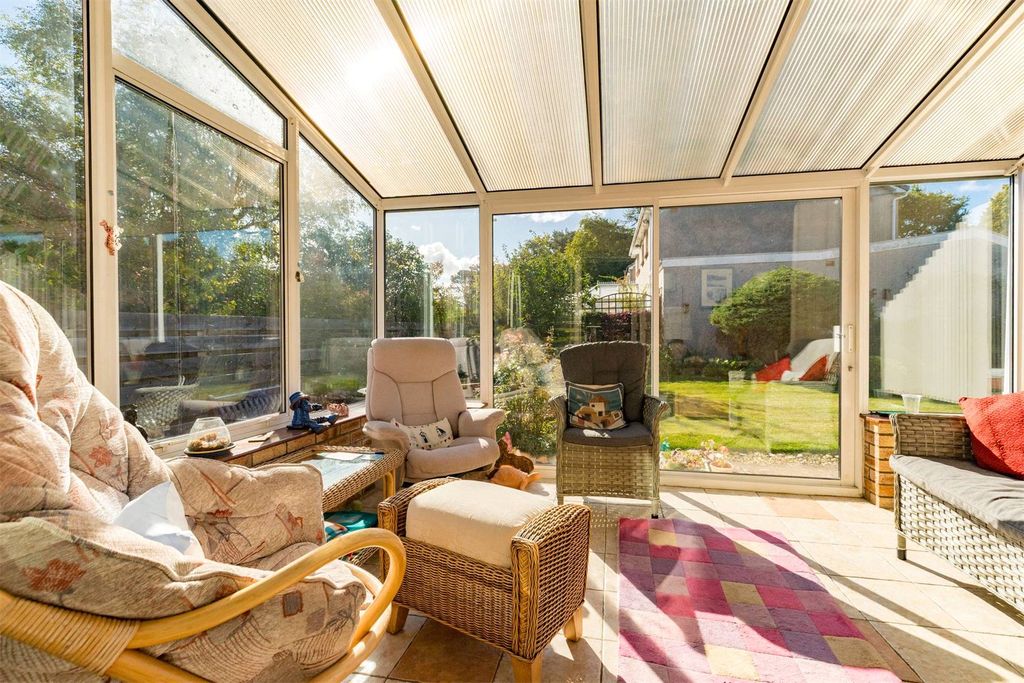 Property photo 2 of 20 Picture No. 25