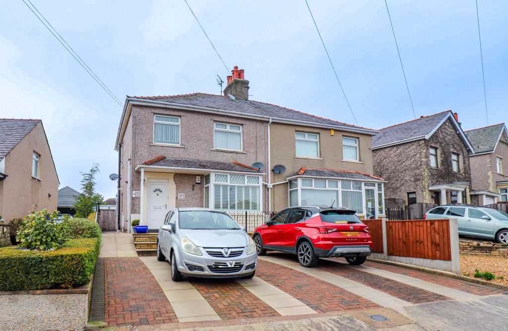 Property photo 1 of 5