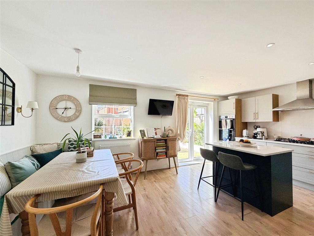 Property photo 3 of 20 Picture No. 04