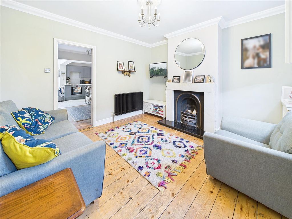 Property photo 2 of 16