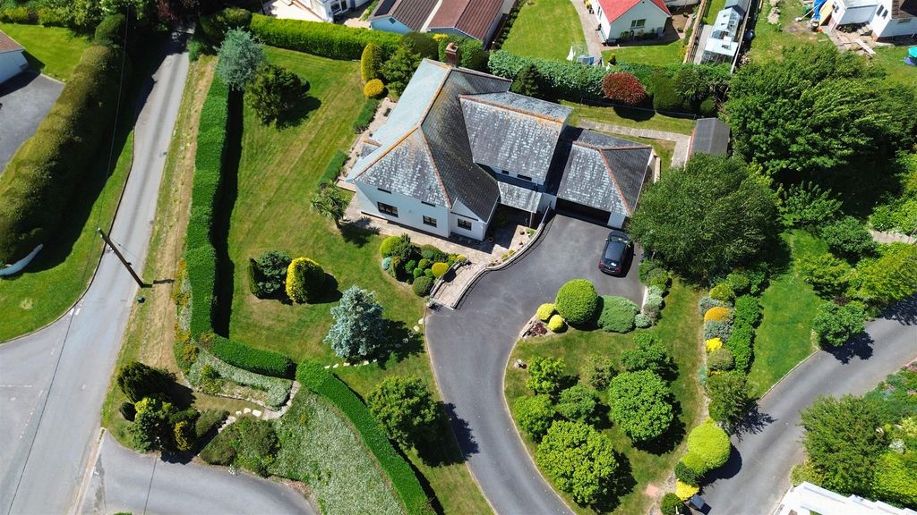 Property photo 2 of 25 Dji_Fly_20250513_125454_278_1747137331202_Photo_Op