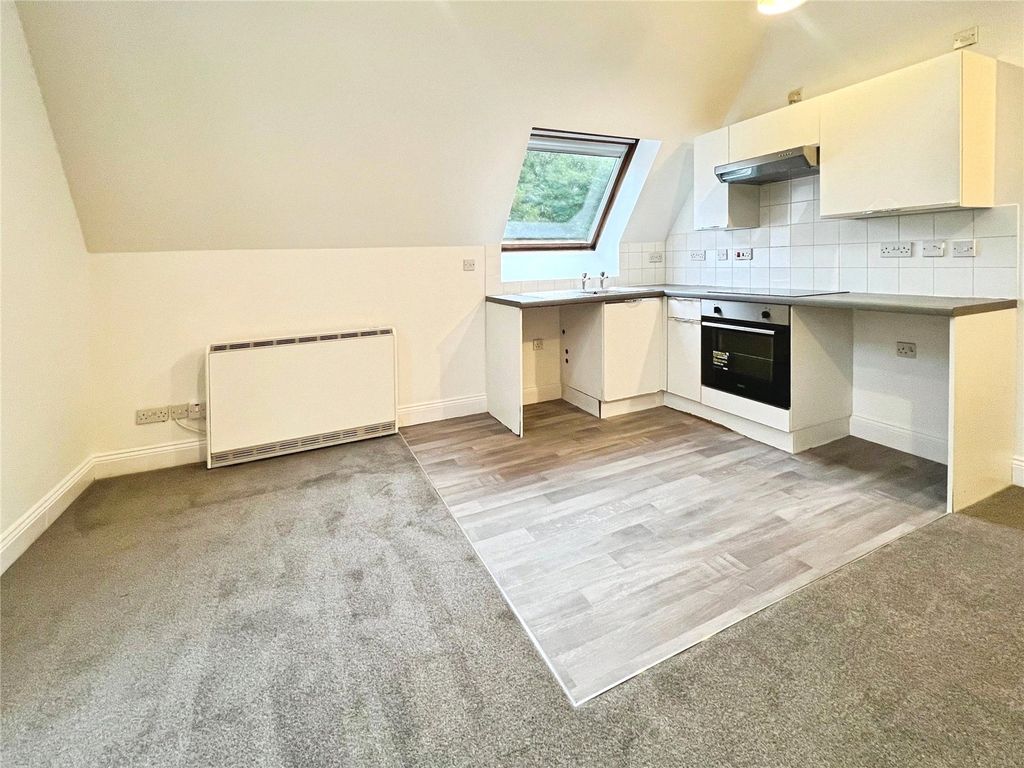 Property photo 3 of 12 Picture No. 16