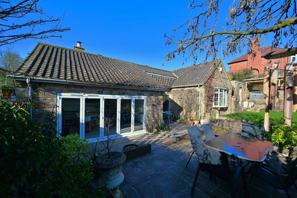 Property photo 1 of 30