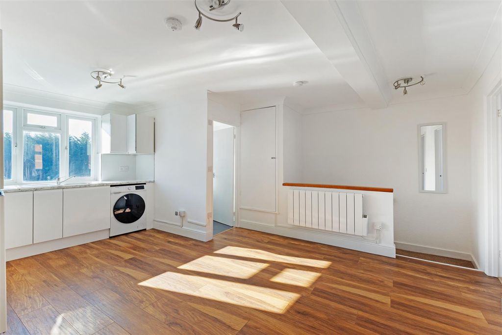 Property photo 1 of 6 85374_Flat 2 18A High Street (8).Jpg