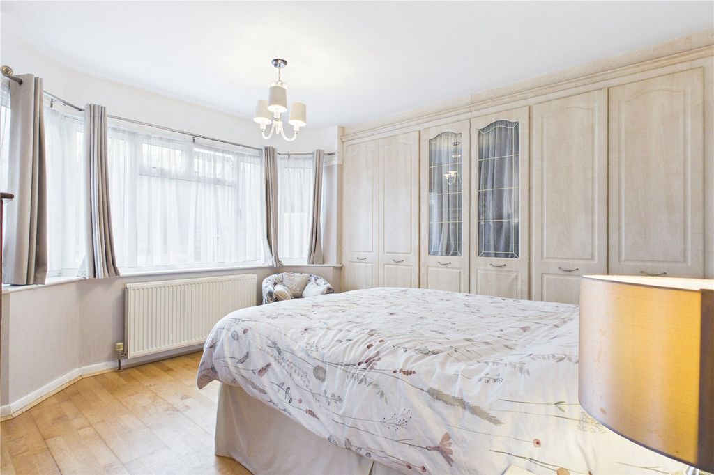 Property photo 3 of 23 Bedroom 1