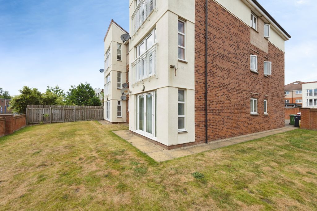 Property photo 1 of 15