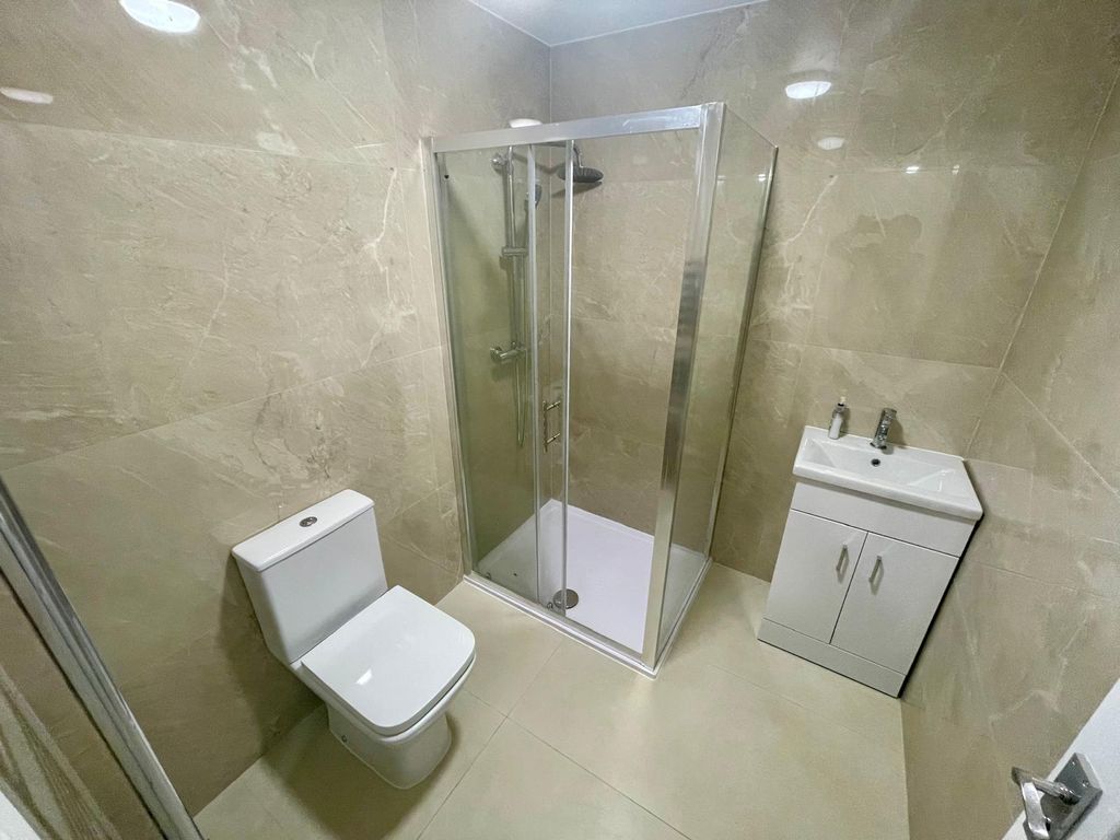 Property photo 3 of 7 Gallery