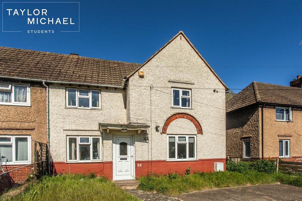 Property photo 1 of 16 External