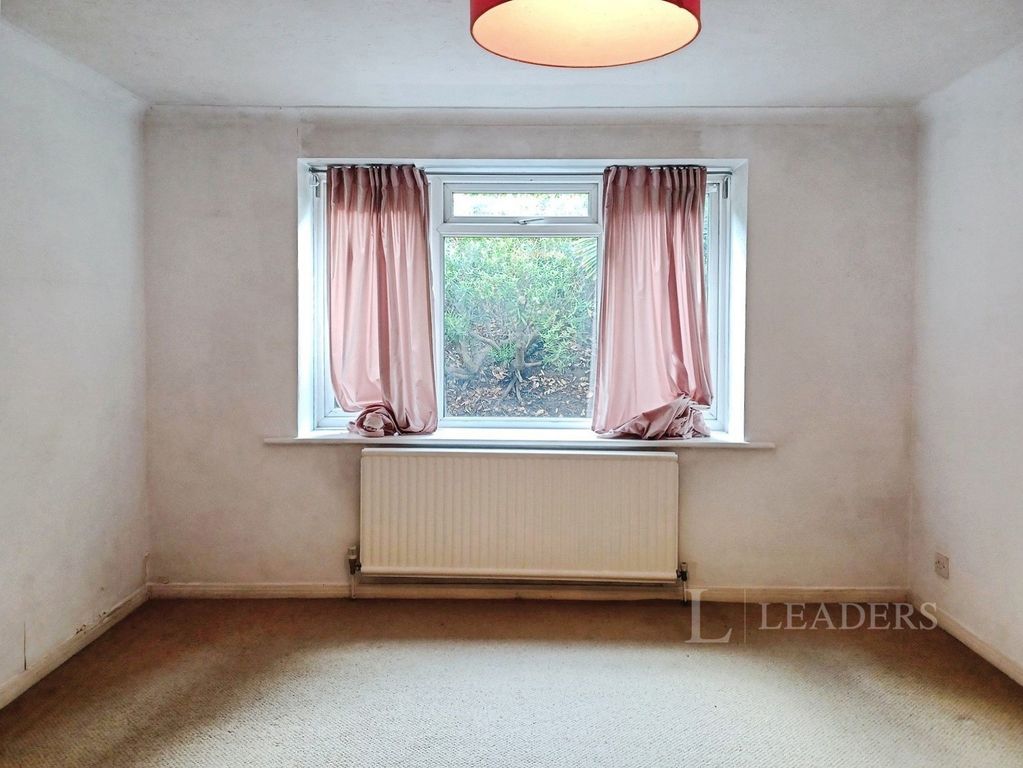 Property photo 3 of 11 Pbox-Img.Jpg