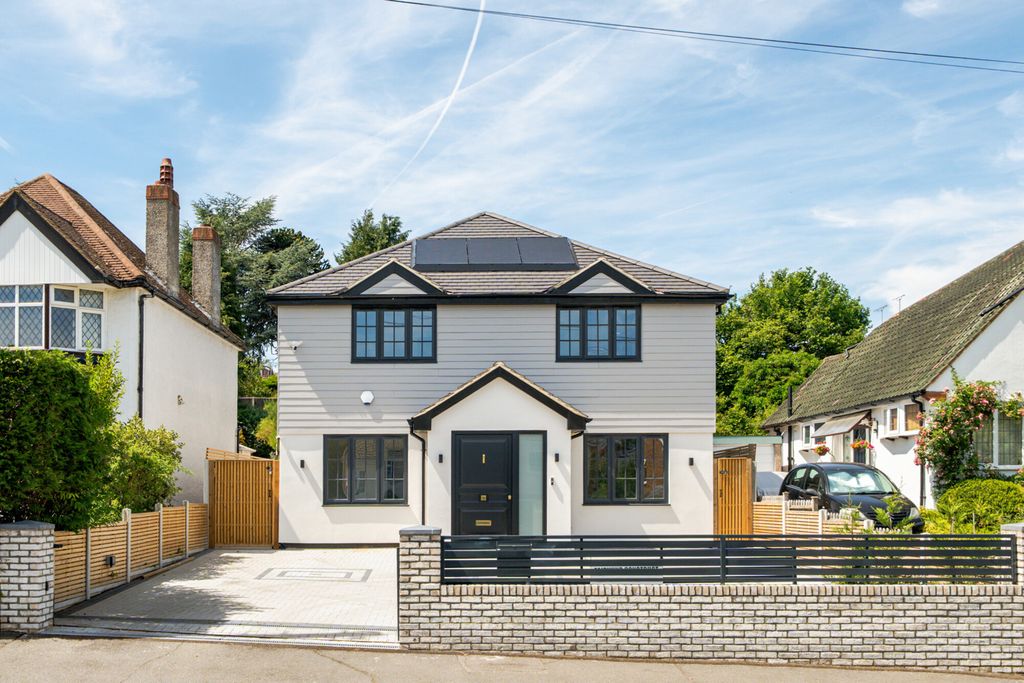 Property photo 1 of 22 External