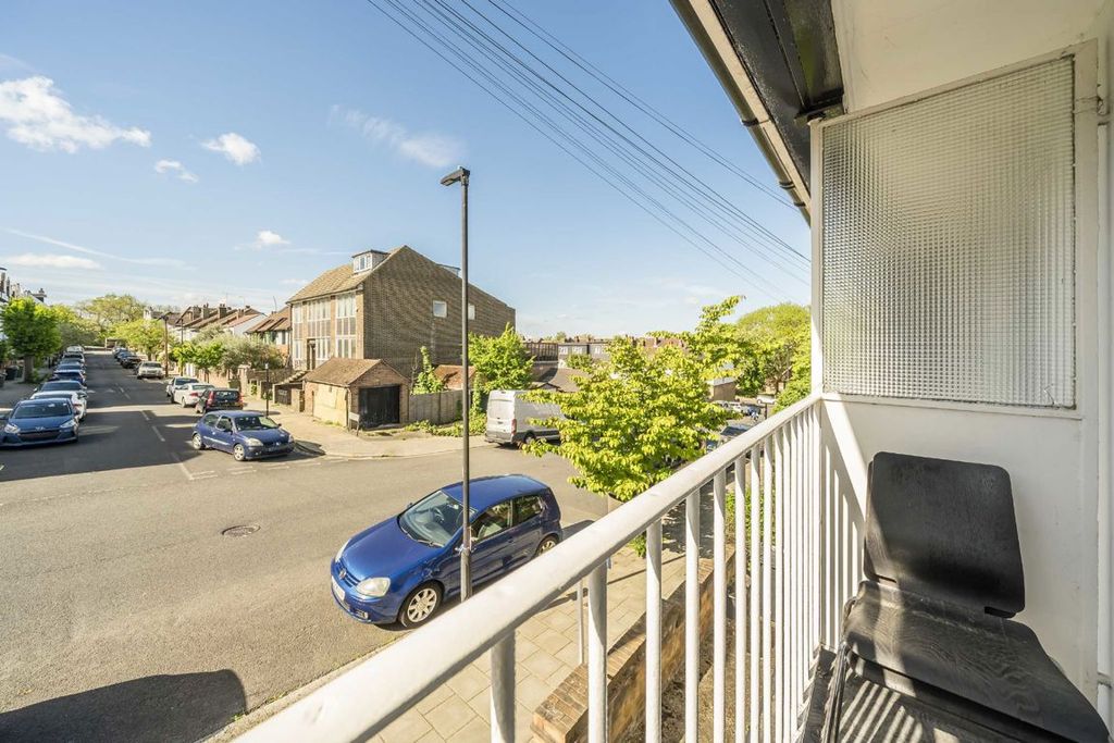 Property photo 3 of 5