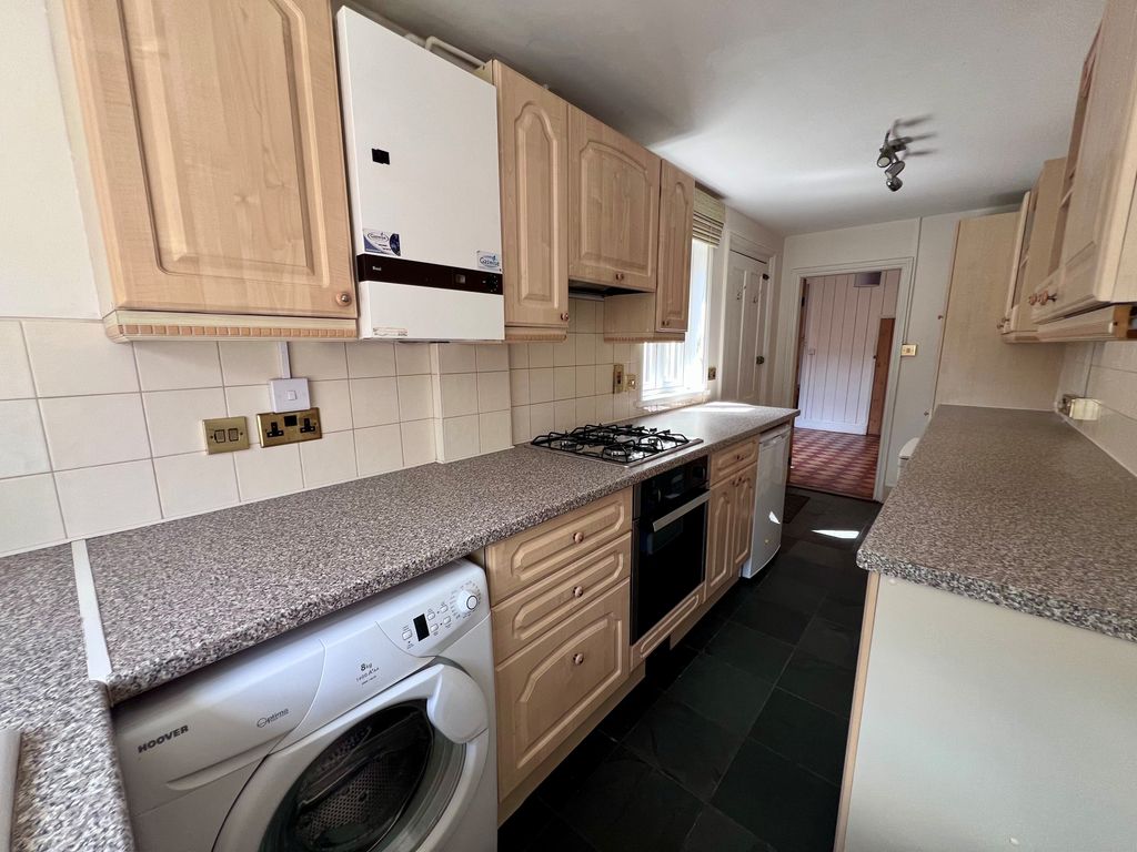 Property photo 2 of 9