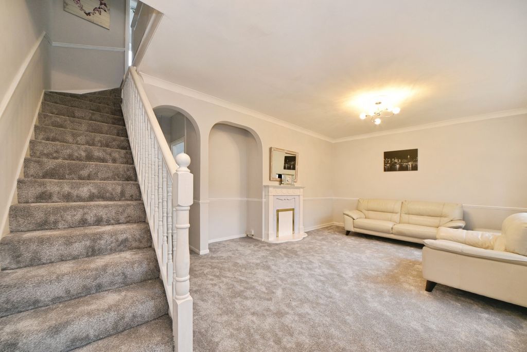 Property photo 3 of 19 Photo 15