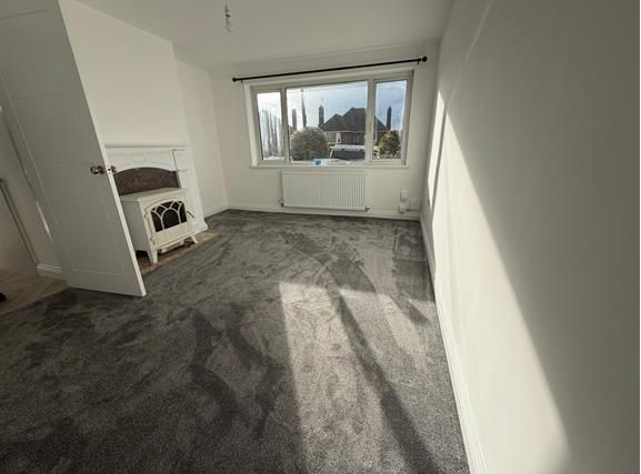 Property photo 3 of 8 Balcony