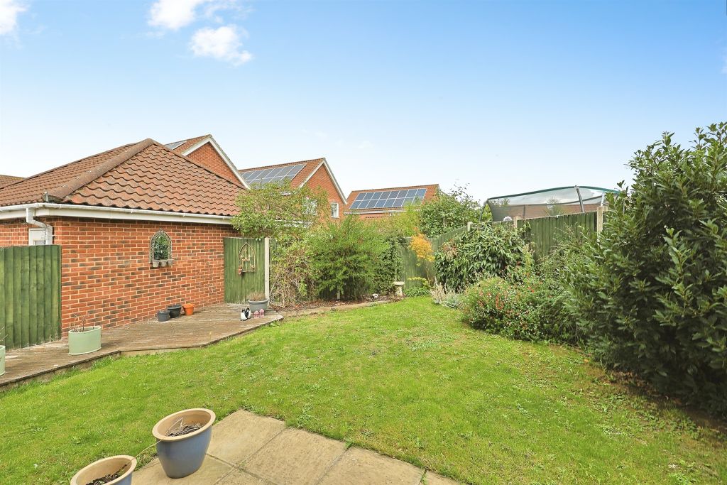 Property photo 3 of 16
