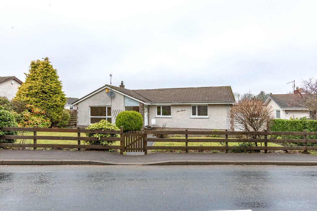 Property photo 1 of 42