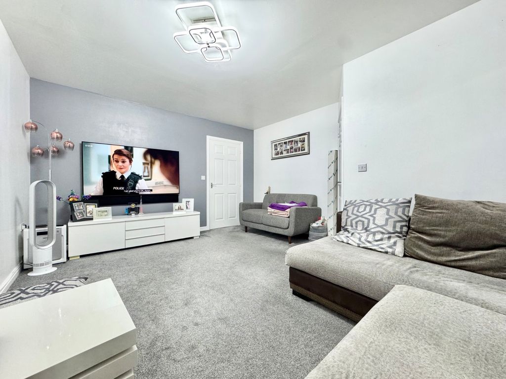 Property photo 2 of 11 Picture 2