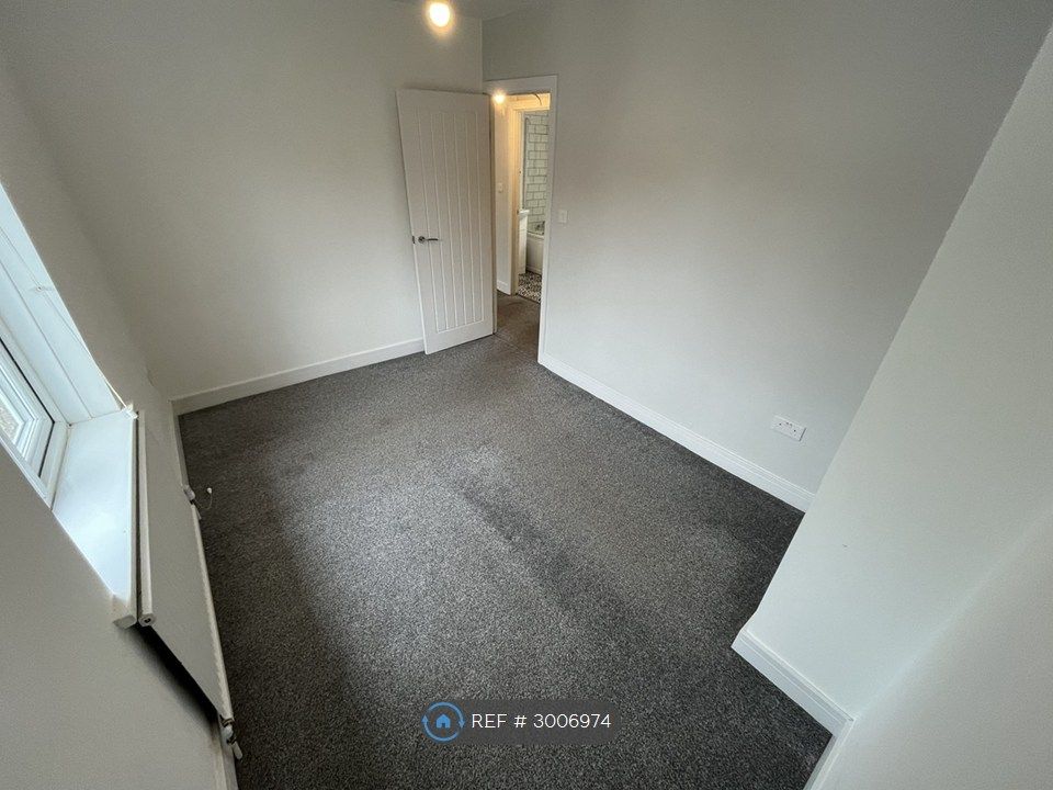 Property photo 3 of 26