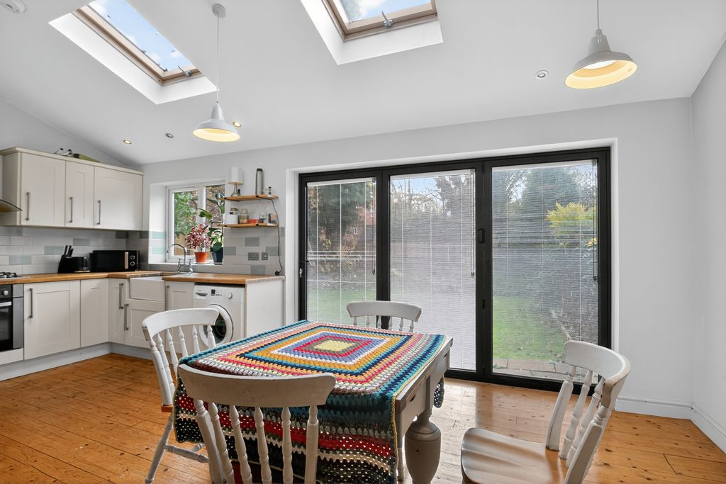 Property photo 2 of 42