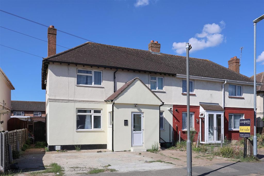 Property photo 1 of 15 External
