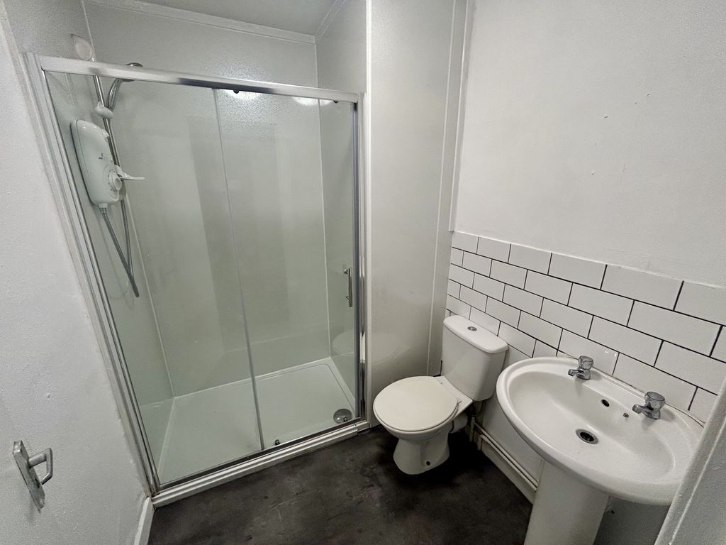 Property photo 2 of 5 Shower Room