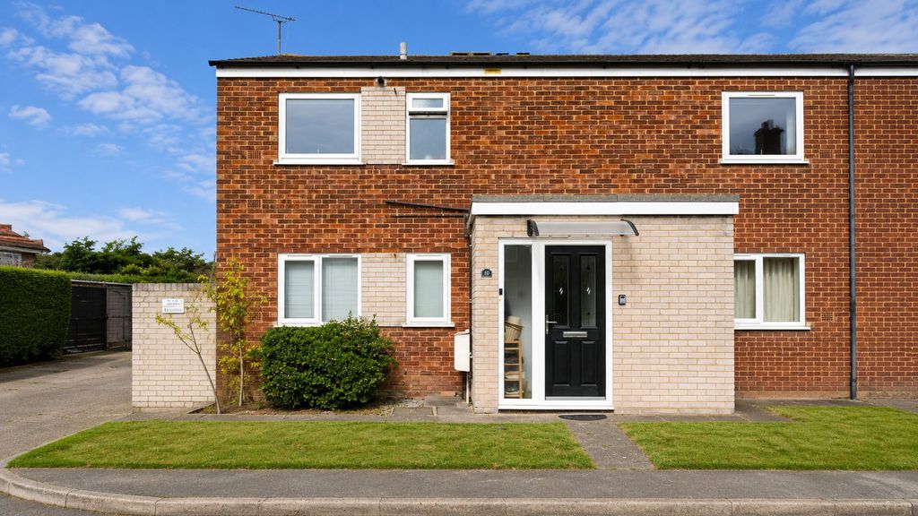 Property photo 1 of 12