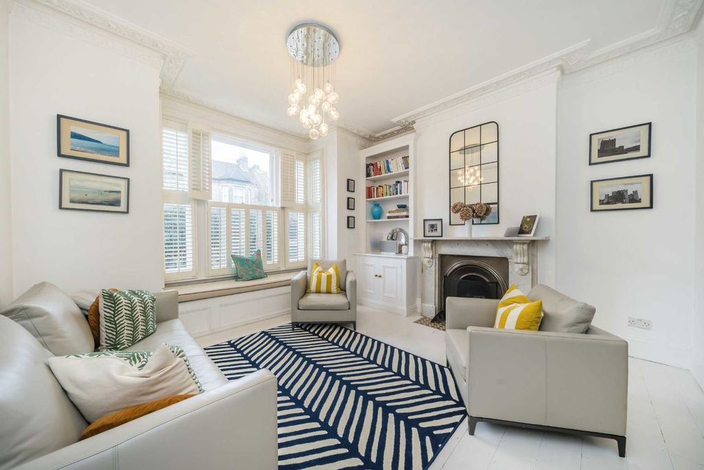 Property photo 2 of 15