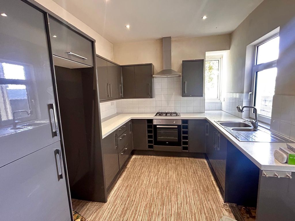 Property photo 1 of 9 3 Bed Terraced House To Rent Penbryn Road, Skewen Sa10 6Us