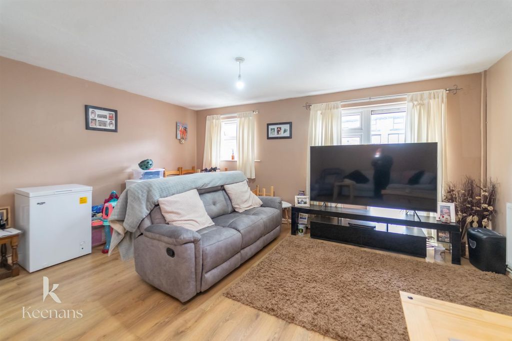 Property photo 1 of 21 Pleasant St-21.Jpg