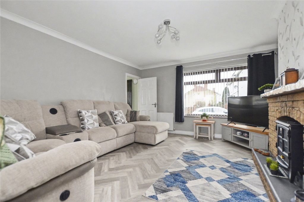 Property photo 2 of 22 Picture No. 10