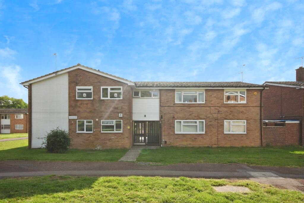 Property photo 2 of 18