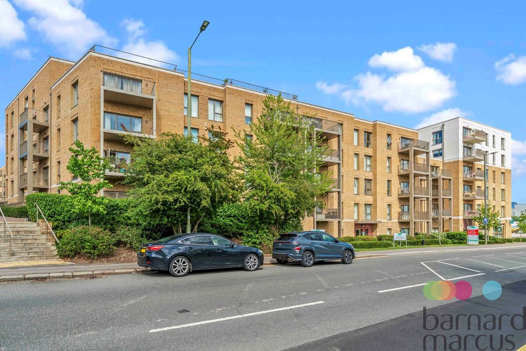 Property photo 1 of 16