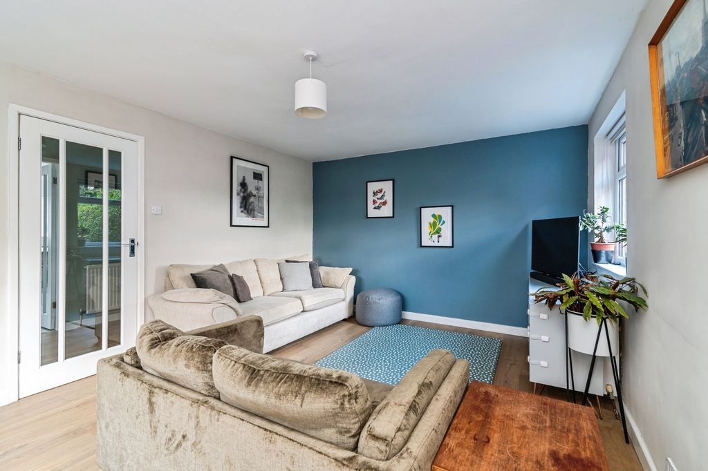 Property photo 2 of 20 Pbox-Img.Jpg