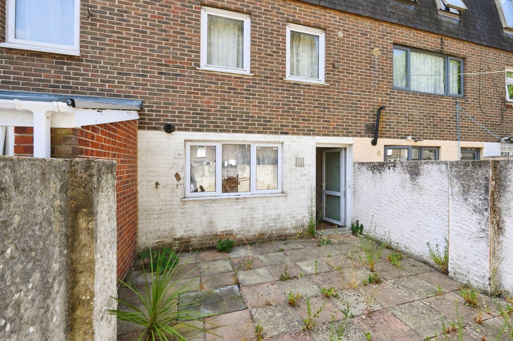 Property photo 2 of 20 Pbox-Img.Jpg