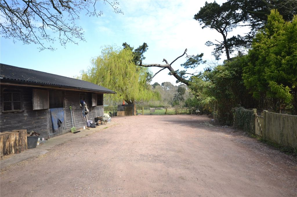 Property photo 2 of 17 Stables And Yard