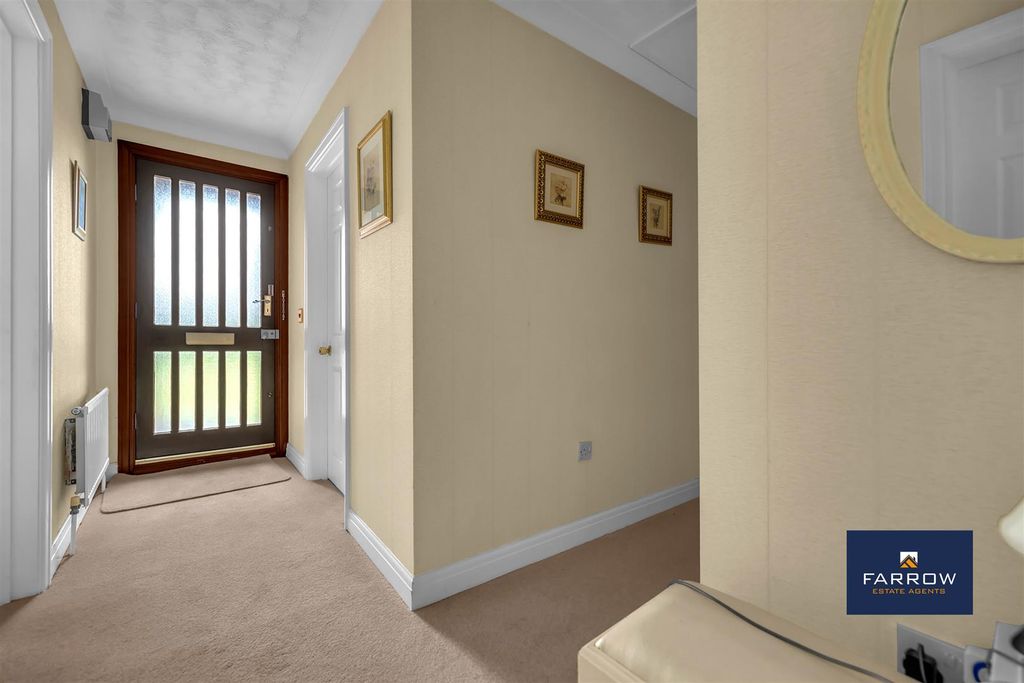 Property photo 2 of 30 Hallway