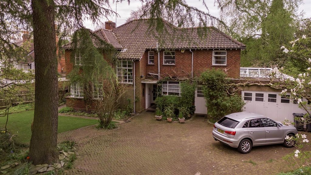 Property photo 1 of 23