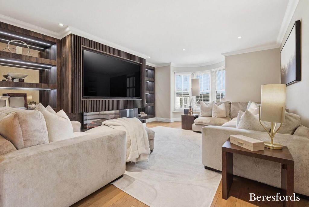 Property photo 2 of 26 Picture 2