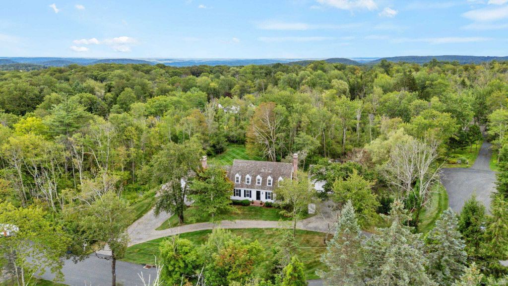 Property photo 1 of 31