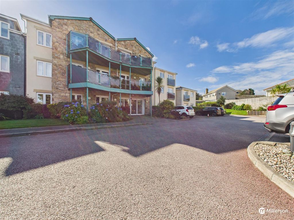 Property photo 1 of 21 Front Aspect